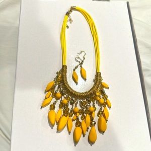 NWOT Necklace and earrings set